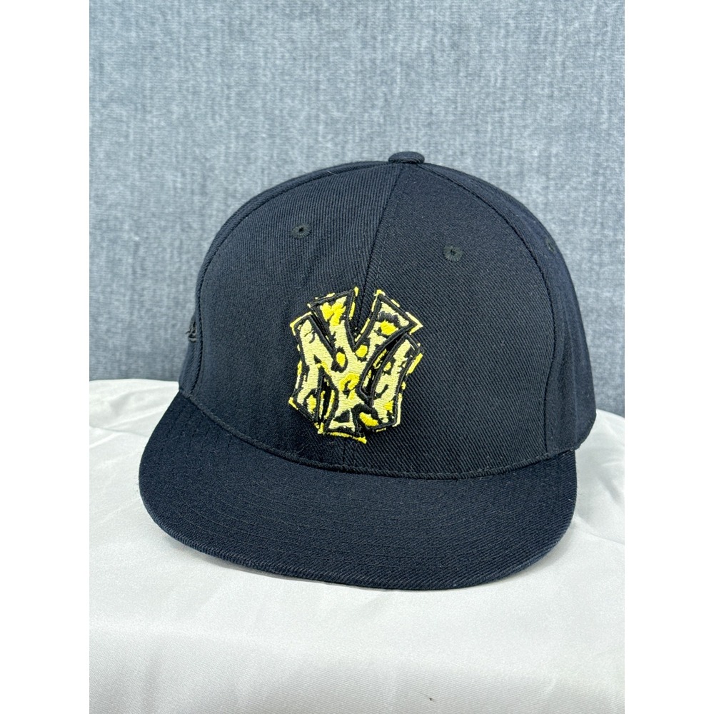 Mitchell & Ness Yankees Hat Men's 7 1/2 Black Leopard Logo Fitted Flat Bill Cap
